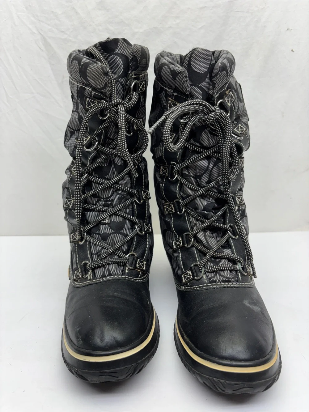 COACH Shaine Women’s Black Signature Lace-Up Winter Boots, SZ 6 B, box 75